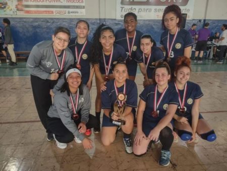 Meninas do handebol de Hortolândia conquistam medalha de bronze nos Jogos Regionais