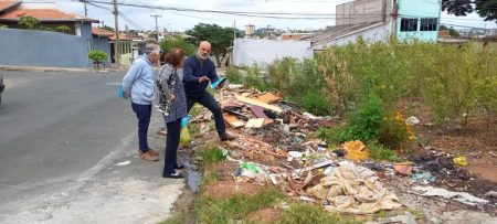 Programa “Agenda Verde” continua com trabalho de orientação ambiental com moradores