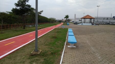 Revitalização do Parque Renato Dobelin entra na reta final