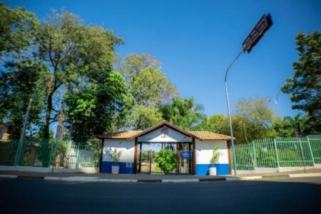 Portão de entrada do Observatório Ambiental da Prefeitura de Hortolândia reabre para população