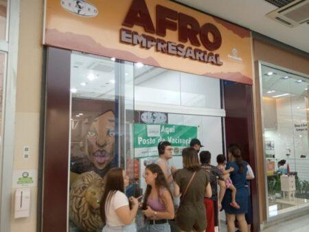 Prefeitura vacina mais de 800 pessoas no Shopping Hortolândia