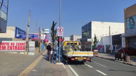 Prefeitura demarca vagas rápidas para estacionamento na região Central de Hortolândia