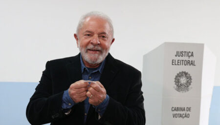 Lula vota em São Bernardo do Campo