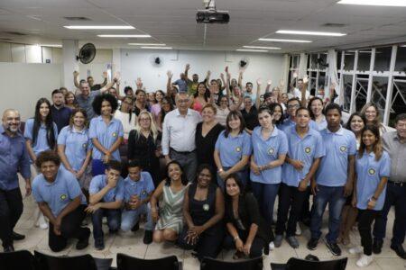 Programa “Decola Juventude” alimenta sonhos de jovens aprendizes