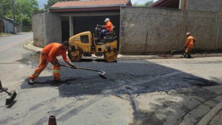 Operação Tapa-Buraco é realizada pela Prefeitura de Hortolândia em ruas de acesso à principais vias