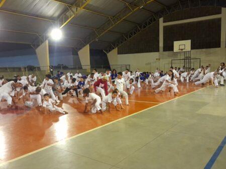Prefeitura abre semana de comemoração da Capoeira com evento em ginásio de escola