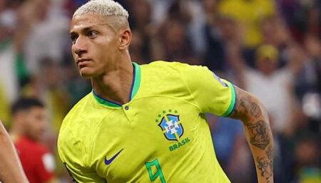 Richarlison decide e Brasil inicia Copa com vitória sobre a Sérvia