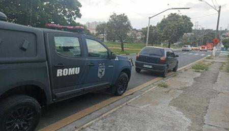 Homem adultera placa de veículo e vai preso