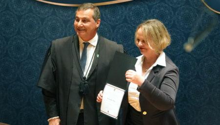 <strong>Ana Perugini é diplomada para o terceiro mandato como deputada estadual</strong>