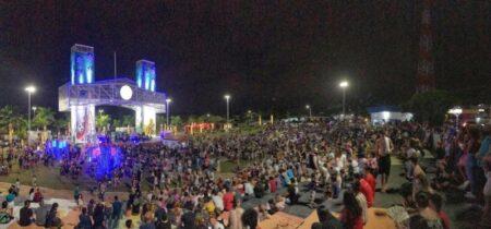 Papai Noel chega na Praça A Poderosa, nesta terça-feira (13/12)