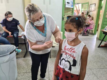 Para retomar campanha, Prefeitura aguarda que Estado envie novas doses de vacina pediátrica contra COVID-19