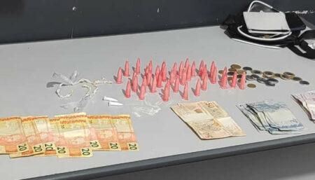 Jovem em liberdade assistida é flagrado traficando drogas no Jardim Amanda