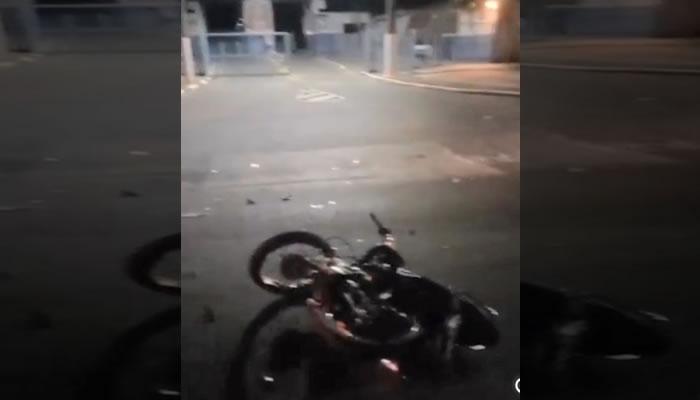 Motoqueiro morre apos colidir contra Onibus
