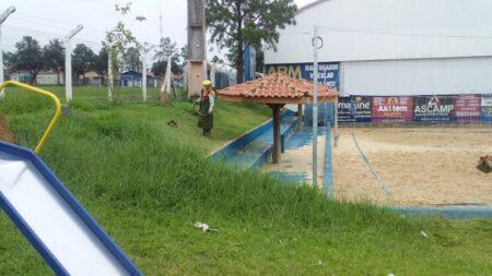 Mutirão de limpeza e zeladoria nas praças e parques de Hortolândia está intensificado neste início de ano