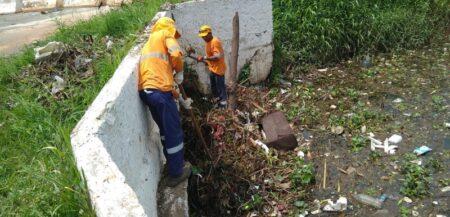 Prefeitura de Hortolândia realiza mais uma etapa da limpeza das tubulações na lagoa do Jd. Amanda