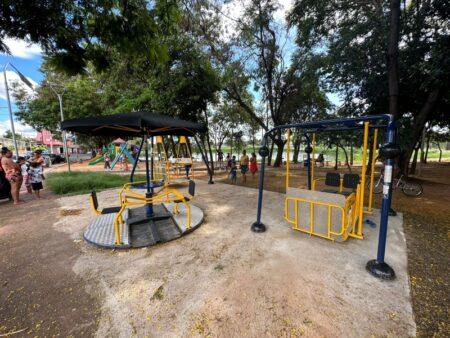 Hortolândia implanta parquinhos infantis adaptados para pessoas com deficiência