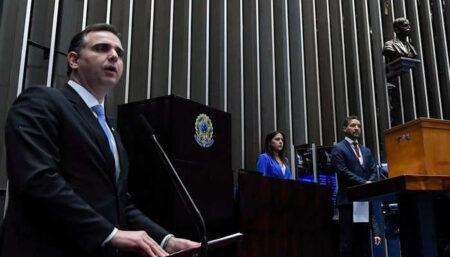 Rodrigo Pacheco é reeleito presidente do Senado