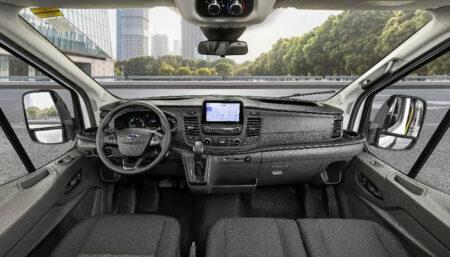 Ford apresenta linha Transit com transmissão automática