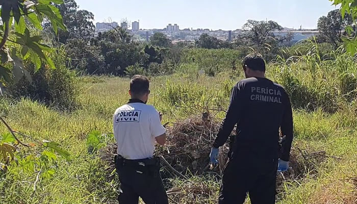 Dois corpos em decomposicao sao encontrados em mata no Jardim Sao Bento em Hortolandia