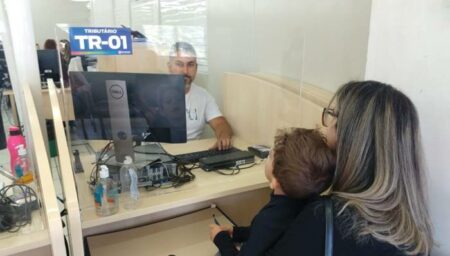 Contribuinte economiza tempo com o sistema de agendamento online de serviços tributários em Hortolândia