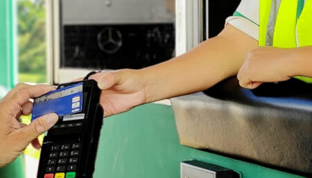 Pagamento com cartão por aproximação para pedágio com adesão da Rodovias das Colinas ampliado