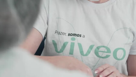 Viveo abre mais de 280 vagas para diversas áreas em oito estados brasileiros
