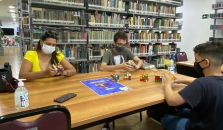 Desafio do Cubo Mágico é gratuito e acontece na Biblioteca Municipal de Hortolândia