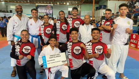 Atletas de Hortolândia brilham na 8ª Copa de Karatê conquistando medalhas de ouro, prata e bronze