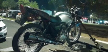 Após constatar adulteração no chassi e o número do motor de moto, polícia prende suspeito, em Hortolândia