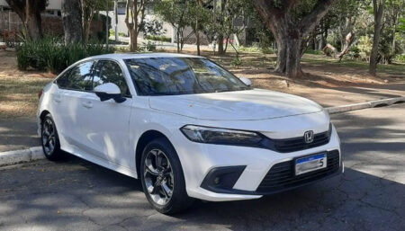 Honda traz econômica versão Civic híbrido para o Brasil