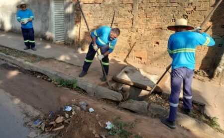 Jd. Santa Fé, em Hortolândia, recebe limpeza de bueiros para evitar alagamentos