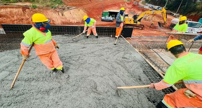 trecho da avenida Panaíno