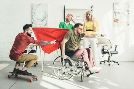 Curso gratuito de teatro para pessoas com deficiência, em Hortolândia