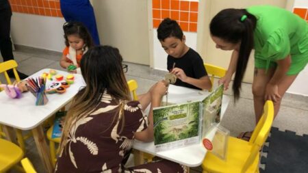 Hospital Mário Covas, em Hortolândia, utiliza sala de leitura para humanizar atendimento de crianças e jovens