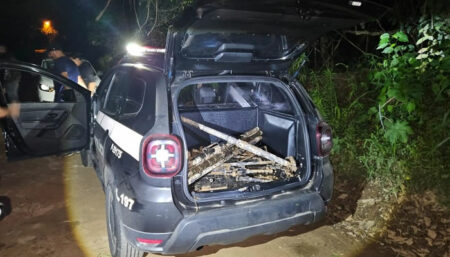 Polícia localiza armamento de guerra do Exército em interior de São Paulo