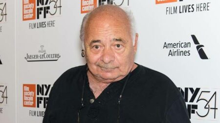Burt Young, ator da saga Rocky Balboa, morre aos 83 anos
