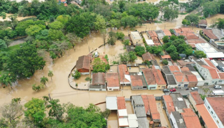 Monte Mor enfrenta alagamentos causados por transbordamento do Rio Capivari