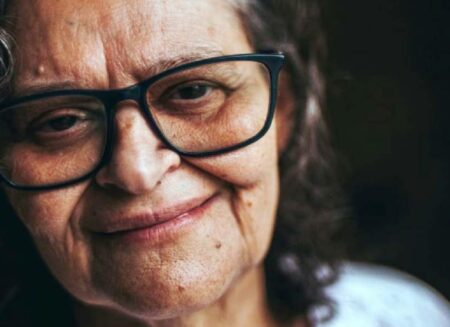 Escritora Maria Vilani vem para Hortolândia para bater um papo com os fãs, na Parada Poética
