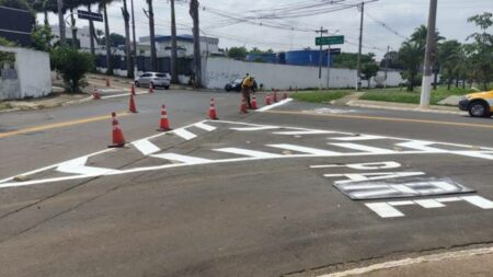 Importantes ruas do Pq. Odimar recebem melhoria na sinalização de solo