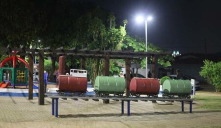 Praça da Penha, em Hortolândia, recebeu revitalização e melhoria na iluminação