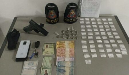 Traficante com mais de 60 porções de cocaína é preso e usuário detido pela polícia, no Jardim Callegari, em Sumaré