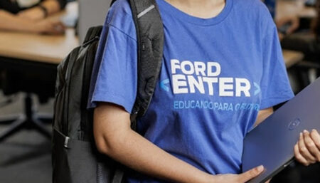 Ford abre inscrições para nova turma do Ford <enter>, programa gratuito de capacitação profissional em tecnologia</enter>
