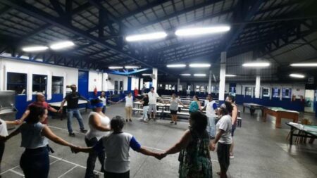 Estudantes da EJA em Hortolândia vivenciam jogos africanos para celebrar o Mês da Consciência Negra