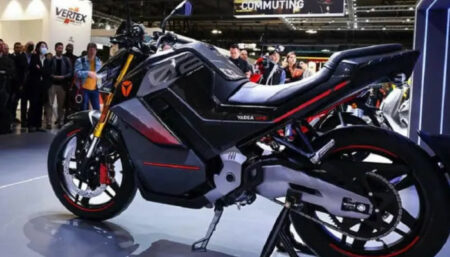 Moto 125 cc Kemper com bateria de sódio promete recarga em 10 minutos