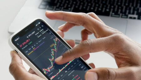 Ibovespa Fecha 2023 com Alta Histórica: Análise e Perspectivas