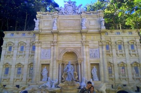 Réplica da Fontana di Trevi é atração gratuita em Serra Negra, que vale a pena ser visitada