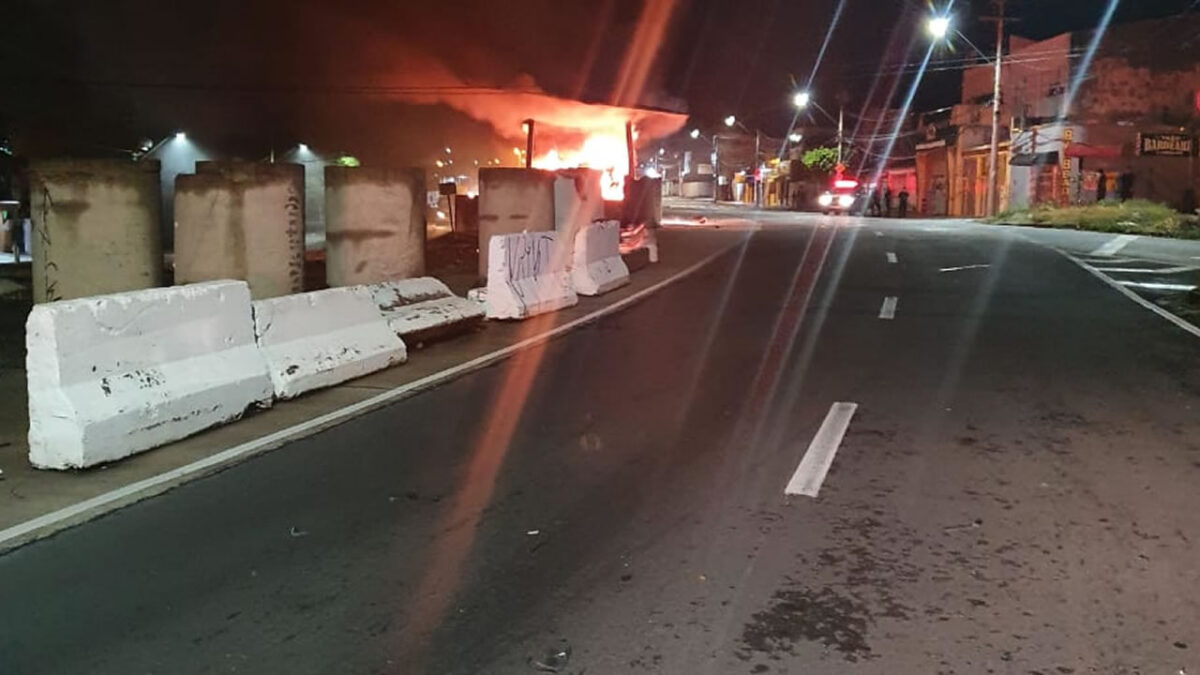 Perseguição em Alta Velocidade Causa Acidente Grave