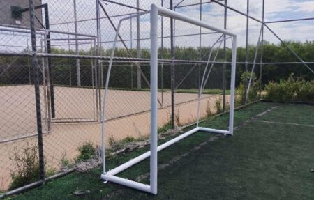 Quadras esportivas no Pq. Socioambiental Lago da Fé recebe manutenção