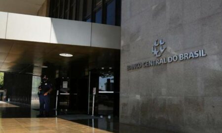 Transferências bancárias através de DOC e TEC serão encerradas hoje (15)