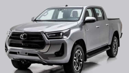 Nova Toyota Hilux 2024 com motor híbrido